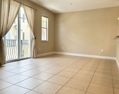 3803 Nw 5th Terrace - Photo Thumbnail 11