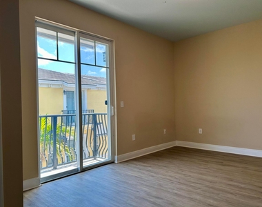 3803 Nw 5th Terrace - Photo Thumbnail 26