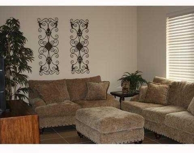 3803 Nw 5th Terrace - Photo Thumbnail 17
