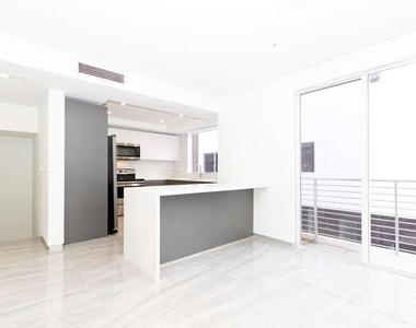 700 Ne 14th Avenue - Photo Thumbnail 8