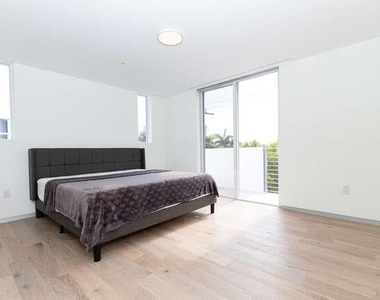 700 Ne 14th Avenue - Photo Thumbnail 36