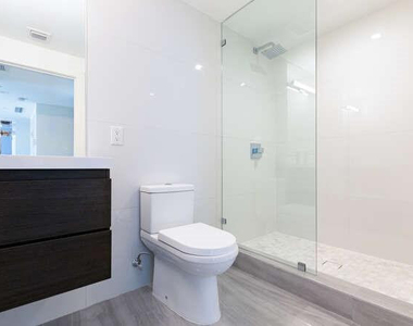 700 Ne 14th Avenue - Photo Thumbnail 32