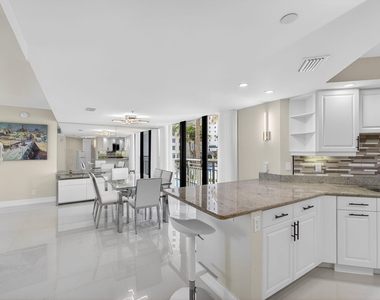 3000 N Ocean Drive - Photo Thumbnail 10