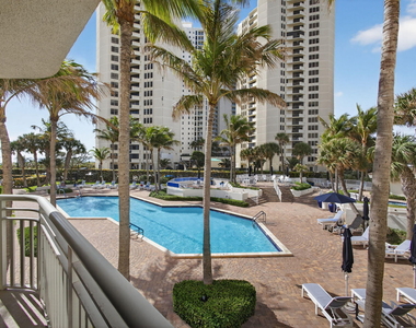 3000 N Ocean Drive - Photo Thumbnail 8