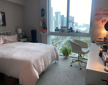 325 S Biscayne Boulevard - Photo Thumbnail 5