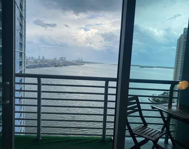 325 S Biscayne Boulevard - Photo Thumbnail 18