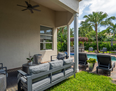 6670 Nw 27th Avenue - Photo Thumbnail 6