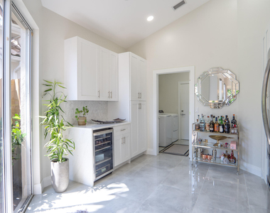 6670 Nw 27th Avenue - Photo Thumbnail 28