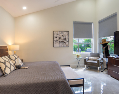 6670 Nw 27th Avenue - Photo Thumbnail 16