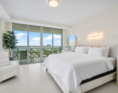 3100 N Ocean Drive - Photo Thumbnail 8