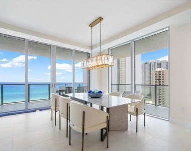 3100 N Ocean Drive - Photo Thumbnail 17