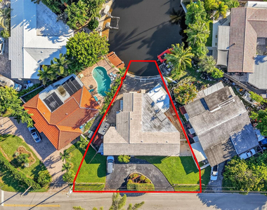 1570 Ne 30th Place - Photo Thumbnail 74