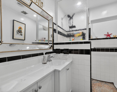 1570 Ne 30th Place - Photo Thumbnail 39