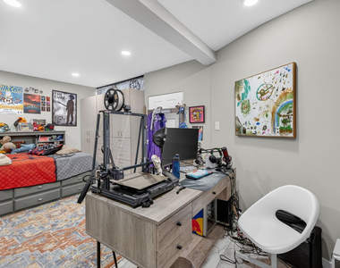 1570 Ne 30th Place - Photo Thumbnail 46