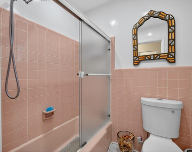 1570 Ne 30th Place - Photo Thumbnail 30