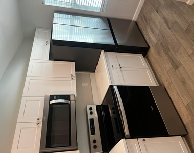 2277 Se Monroe Street - Photo Thumbnail 6