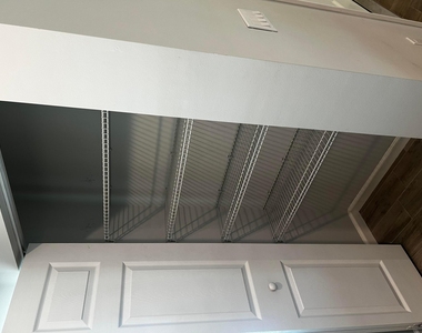 2277 Se Monroe Street - Photo Thumbnail 8