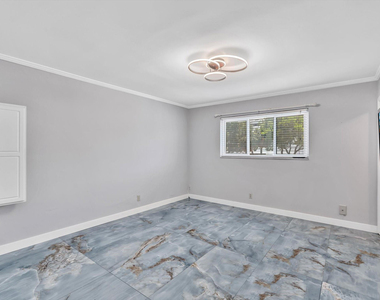 2000 Diana Drive - Photo Thumbnail 23