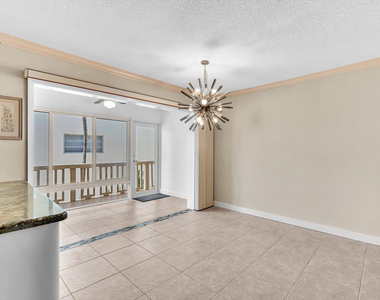 2000 Diana Drive - Photo Thumbnail 8