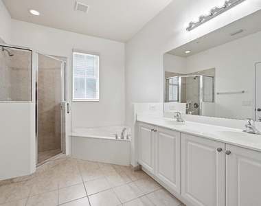 4501 Mimosa Terrace - Photo Thumbnail 20