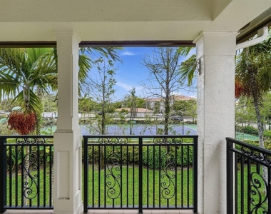 4501 Mimosa Terrace - Photo Thumbnail 22