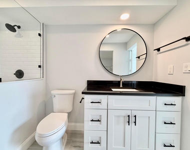 312 Northlake Drive - Photo Thumbnail 35