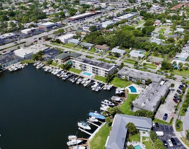 312 Northlake Drive - Photo Thumbnail 49