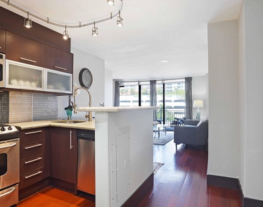 3031 N Ocean Boulevard - Photo Thumbnail 5