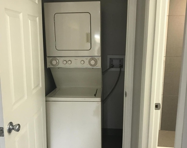 142 Sw 8th Avenue - Photo Thumbnail 5