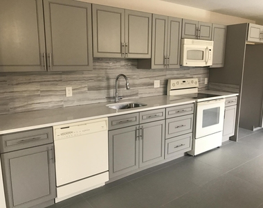 142 Sw 8th Avenue - Photo Thumbnail 2