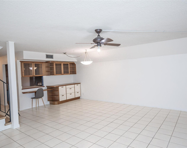 6764 Sw 40th Street - Photo Thumbnail 9
