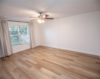 6764 Sw 40th Street - Photo Thumbnail 12