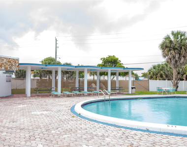 6764 Sw 40th Street - Photo Thumbnail 15