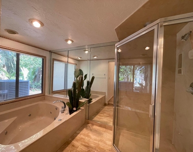 2725 Ne 27th Court - Photo Thumbnail 23