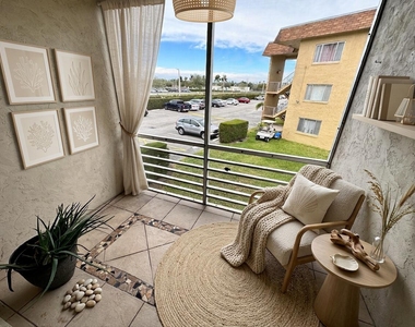 600 Village Green Court - Photo Thumbnail 8