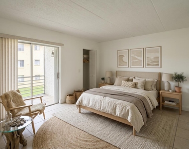 600 Village Green Court - Photo Thumbnail 5