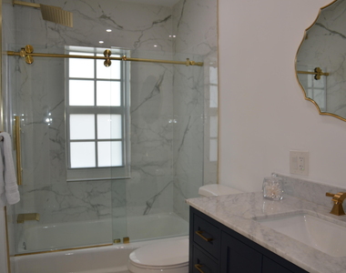 6367 Bay Club Drive - Photo Thumbnail 16