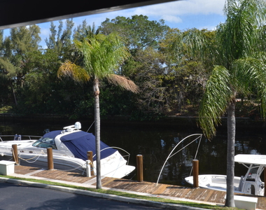 6367 Bay Club Drive - Photo Thumbnail 14