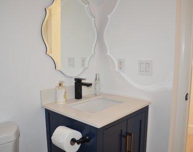6367 Bay Club Drive - Photo Thumbnail 10