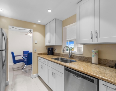 1009 N Ocean Boulevard - Photo Thumbnail 8