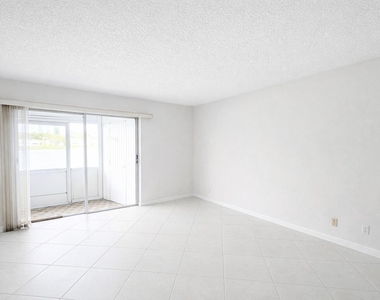 222 Somerset L - Photo Thumbnail 3