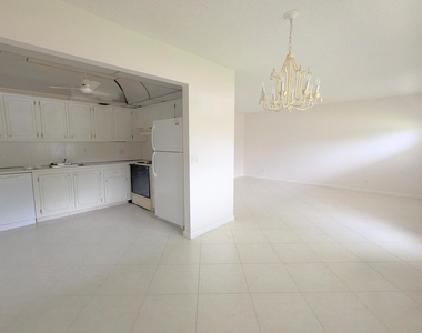 222 Somerset L - Photo Thumbnail 1