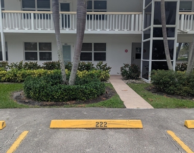 222 Somerset L - Photo Thumbnail 7