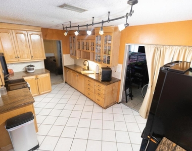 6717 Nw 59th Street - Photo Thumbnail 16