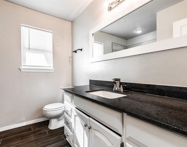 617 Queensboro Place - Photo Thumbnail 6