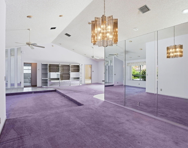 9476 El Clair Ranch Road - Photo Thumbnail 7