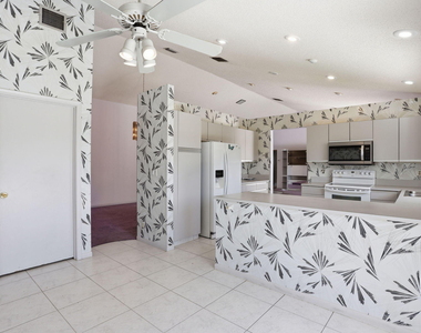 9476 El Clair Ranch Road - Photo Thumbnail 15