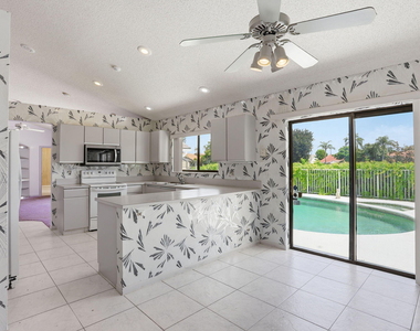 9476 El Clair Ranch Road - Photo Thumbnail 14
