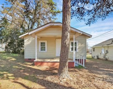 2510 Hemphill Street - Photo Thumbnail 1