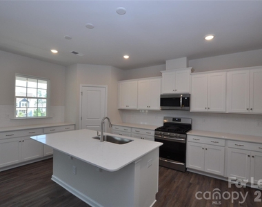 3102 Deep River Way - Photo Thumbnail 9